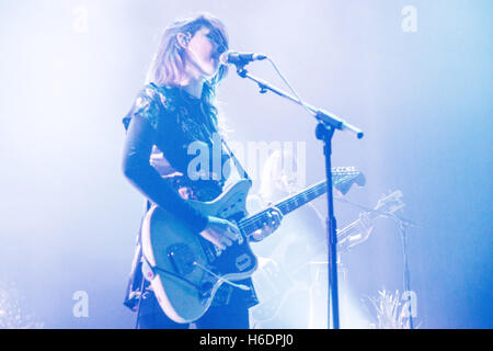 London UK, 27th October 2016. American band Warpaint perform onstage at London's Roundhouse. Warpaint is an American indie rock band from Los Angeles, California, formed in 2004. The current lineup comprises founders Emily Kokal (vocals, guitar), Theresa Wayman (guitar, vocals) and Jenny Lee Lindberg (bass, backing vocals), and Stella Mozgawa (drums), who joined the band in 2009. Credit:  Alberto Pezzali/Alamy Live news Stock Photo