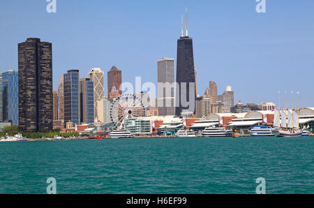 Chicago skyline and Michigan Lake, Illinois, USA Stock Photo