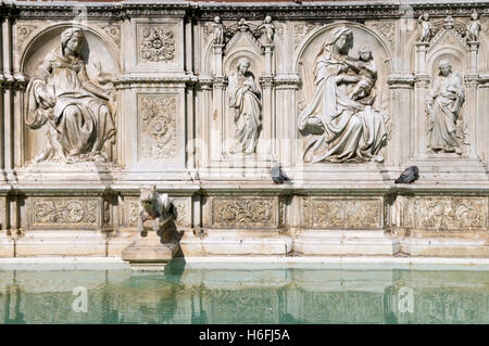 Fonte Gaia Fountain on Piazza del Campo, Siena, Unesco World Heritage Site, Tuscany, Italy, Europe Stock Photo