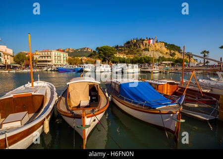 Fishing boats at fishing port, Marina, old harbour Village of Cassis Bouches-du-Rhone, Provence Alpes Cote d'Azur French Riviera Stock Photo