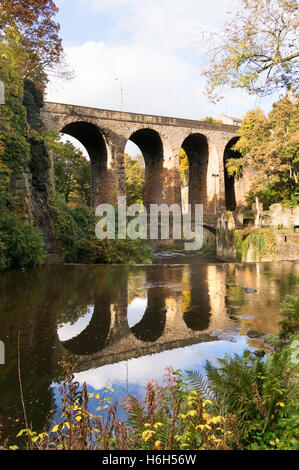 The Union road and packhorse bridges, over the river Goyt, New Mills, Derbyshire, England, UK Stock Photo