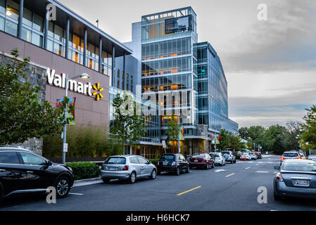 Walmart, Tysons West, Cornerside Boulevard, Vienna, Virginia Stock Photo