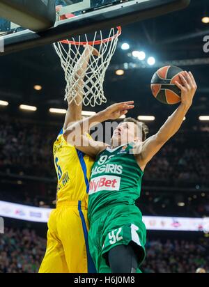 Kaunas. 29th Oct, 2016. Edgaras Ulanovas (R) of Zalgiris Kaunas from Lithuania goes for the basket during the regular season of 2016-2017 Euroleague against Maccabi FOX Tel Aviv from Israel in Kaunas, Lithuania, Oct. 28, 2016. Zalgiris lost 74-87. © Xinhua/Alamy Live News Stock Photo