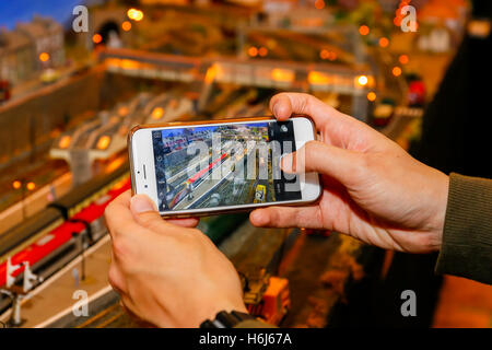 Glasgow, Scotland, UK. 29th October, 2016. On the opening day, of the two day annual Cathcart Model Railway Exhibition more than a thousand model railway enthusiasts, with ages ranging from 18 months to 100 years old, came to view the railway layouts in various guages and era. Credit:  Findlay/Alamy Live News Stock Photo