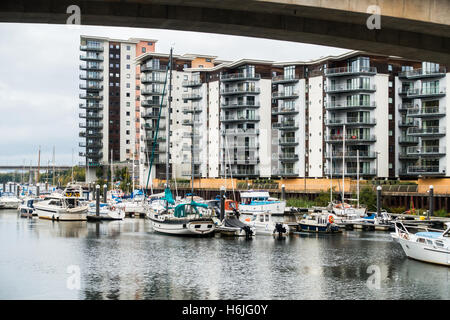 Yachts moored on the River Ely in Cardiff Stock Photo