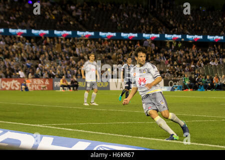 Melbourne, Australia. 31st Oct, 2016.  Hyundai A-League, Round 4. Melbourne Victory vs Wellington Phoenix. Photo: Dave Hewison Credit:  Dave Hewison Sports/Alamy Live News Stock Photo