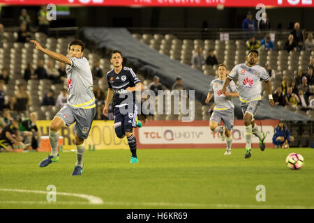 Melbourne, Australia. 31st Oct, 2016. Hyundai A-League, Round 4. Melbourne Victory vs Wellington Phoenix. Photo: Dave Hewison Credit:  Dave Hewison Sports/Alamy Live News Stock Photo