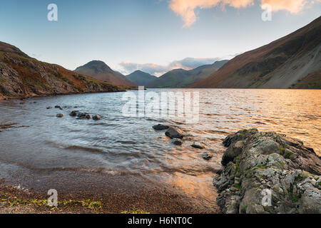 Wast Water in the Lake District, the deepest lake in England, looking towards Scafell Pike and Wasdale Head Stock Photo
