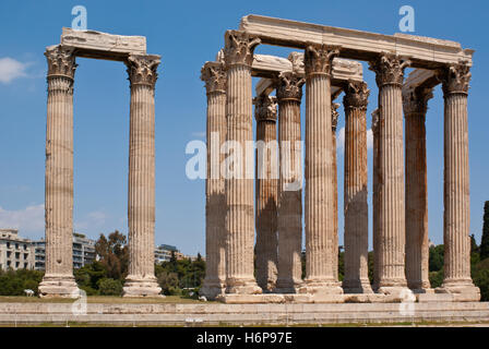 ruins of the temple of zeus in athens Stock Photo