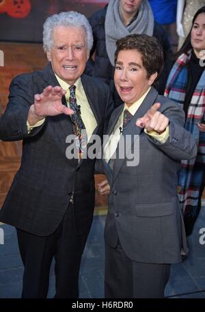 New York, NY, USA. 31st Oct, 2016. Regis Philbin, Kathie Lee Gifford out and about for NBC Today Show Celebrates Halloween, Rockefeller Plaza, New York, NY October 31, 2016. Credit:  Derek Storm/Everett Collection/Alamy Live News Stock Photo