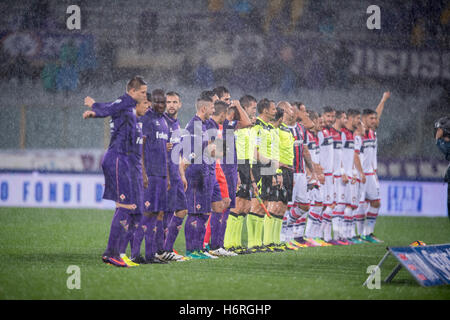 Firenze, Italy. 26th Oct, 2016. Two team group line-up Football/Soccer : Italian 'Serie A' match between ACF Fiorentina 1-1 FC Crotone at Stadio Artemio Franchi in Firenze, Italy . © Maurizio Borsari/AFLO/Alamy Live News Stock Photo