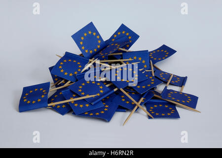 Berlin, Germany. 12th Apr, 2016. ILLUSTRATION - A pile of European Union flags. Taken on 12.04.2016. Photo: S. Steinach - NO WIRE SERVICE - | usage worldwide/dpa/Alamy Live News Stock Photo