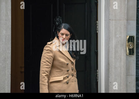 London 1st November 2016, Priti Patel, International Development Secretary, leaves 10 Downing Street after a cabinet meeting Credit:  Ian Davidson/Alamy Live News Stock Photo