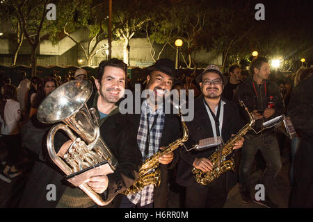West Hollywood, California, USA. 31st October 2016. Musicians played music for Halloween revelers at the 28th Annual West Hollywood Halloween Carnaval held on Santa Monica Boulevard in West Hollywood, California, USA. It was estimated that 500,000 people participated in this year's event. Credit:  Sheri Determan / Alamy Live News Stock Photo