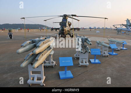 Zhuhai, Zhuhai, China. 1st Nov, 2016. Zhuhai, CHINA-November 1 2016: (EDITORIAL USE ONLY. CHINA OUT) .Jet fighters get ready for the flight performance at the Air Show China in Zhuhai, Guangdong Province, November 1st, 2016. The 11th China International Aviation & Aerospace Exhibition, also known as Air Show China, opened in Zhuhai, south China's Guangdong Province, on November 1st, 2016. © SIPA Asia/ZUMA Wire/Alamy Live News Stock Photo