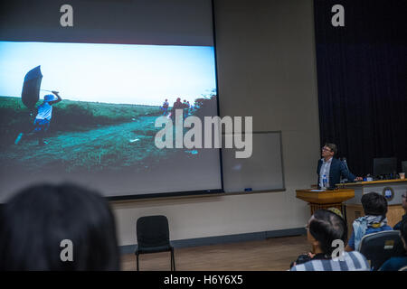 Pulitzer Prize Winner Sergey Ponomarev is invited to give lecture at ...