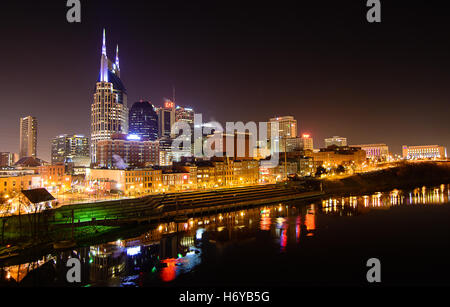 The skyline of Nashville, Tennessee, USA as seen from the pedestrian bridge over the Cumberland River. Stock Photo