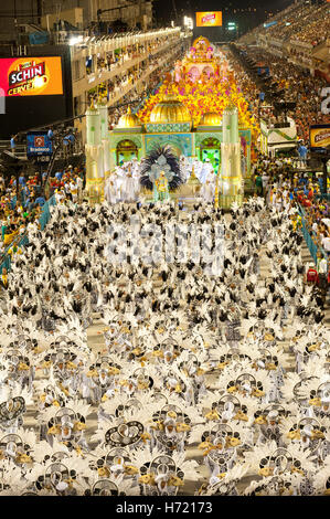 Rio de Janeiro Carnival Portela samba school parade. Revellers ...