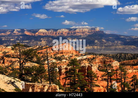 The land formation known as the Sinking Ship as seen from the Queens Garden Trail in Bryce Canyon National Park Utah USA Stock Photo