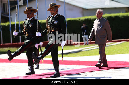 Kathmandu, Nepal. 2nd Nov, 2016. President of India Pranab Mukherjee(C) reviews the honor guard after arrival at Tribhuwan International Airport in Kathmandu, Nepal.Indian President Pranab Mukherjee arrived here Wednesday for a three-day official visit at the invitation of his Nepalese counterpart Bidhya Devi Bhandari. © Sunil Sharma/ZUMA Wire/Alamy Live News Stock Photo