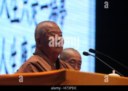 Binzhou, Binzhou, China. 9th June, 2014. Binzhou, CHINA-June 9 2004: (EDITORIAL USE ONLY. CHINA OUT) Master Xingyun, gives a speech on Buddhism in Binzhou, east China's Shandong Province, June 9th, 2014. According to latest news, Master Xingyun suffered from a cerebral stroke recently. Now he is under stable recovery. Master Xingyun is a senior Buddhist priest and head of the Taiwan Buddhist delegation, winning respects from lots of people. © SIPA Asia/ZUMA Wire/Alamy Live News Stock Photo