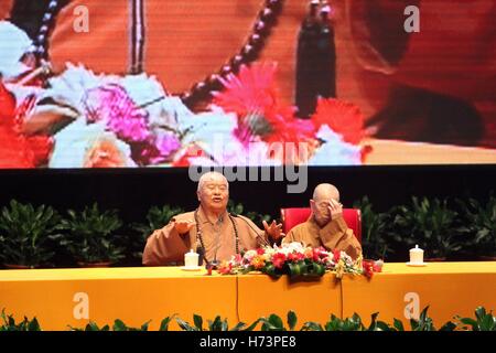 Binzhou, Binzhou, China. 9th June, 2014. Binzhou, CHINA-June 9 2004: (EDITORIAL USE ONLY. CHINA OUT) Master Xingyun, gives a speech on Buddhism in Binzhou, east China's Shandong Province, June 9th, 2014. According to latest news, Master Xingyun suffered from a cerebral stroke recently. Now he is under stable recovery. Master Xingyun is a senior Buddhist priest and head of the Taiwan Buddhist delegation, winning respects from lots of people. © SIPA Asia/ZUMA Wire/Alamy Live News Stock Photo