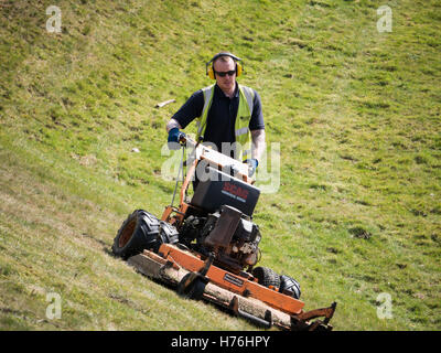 Lawn mower best sale for steep banks