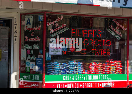 Filippi's Pizza Grotto, Little Italy, San Diego, California, USA. Stock Photo