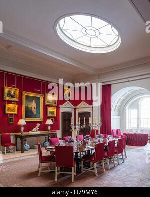 Red dining room with skylight detail in palladian 18th century Dumfries house, Ayrshire, Scotland Stock Photo