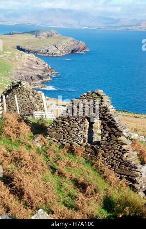 ruined gable end, Bolus Head, Co. Kerry Stock Photo