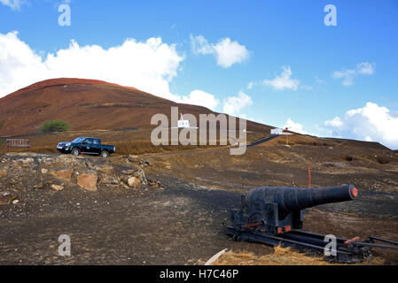 Fort Bedford on Cross Hill on Ascension Island - Victorian cannons protecting Georgetown Stock Photo