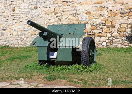 The French World War I Canon de 105 mle 1913 Schneider at the Military Museum in Belgrade, Serbia Stock Photo