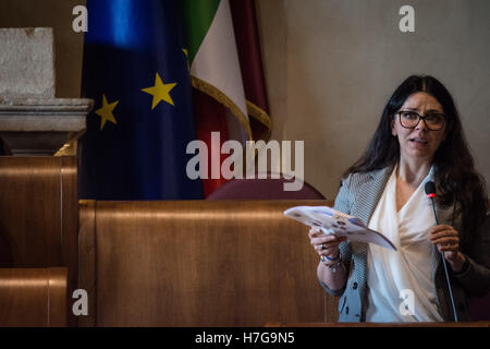 Rome, Italy. 04th Nov, 2016. Linda Meleo during the extraordinary council of Rome Underground, convened in the courtroom Giulio Cesare the council session during which the TopClass have filed a motion to liquidate the company's Rome Metropolitan. The mayor Virginia Raggi: 'Delays and squandering huge money, not ricapitalizzeremo'. © Andrea Ronchini/Pacific Press/Alamy Live News Stock Photo