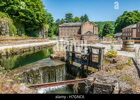 Cromford Mill water-powered cotton spinning mill in Cromford, Derbyshire, England Stock Photo