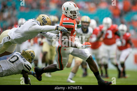 Miami tight end David Njoku runs a drill at the NFL football scouting ...