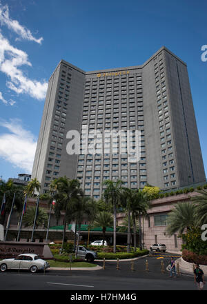 Shangri-La hotel, Ayala Avenue, Makati, Metro Manila, Philippine ...