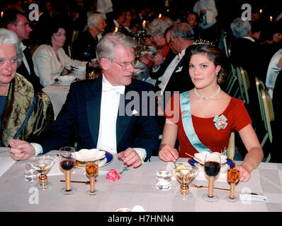 Swedish CROWN PRINCESS VICTORIA at Nobel banquet together with Swedish Prime minister Ingvar Carlsson at the dinner table Stock Photo