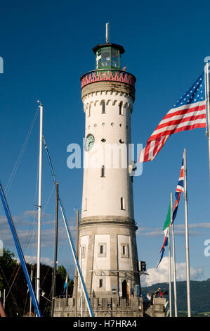 Lighthouse at the harbour entrance of Lindau, Lake Constance, Bavaria Stock Photo