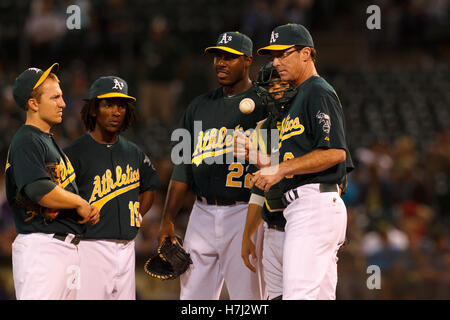 Barry Zito, Tim Hudson & Mark Mulder Small Corner Crease SUPER