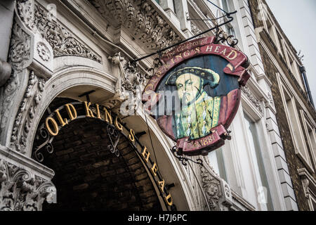 Entrance signage above the Old King's Head public house on Borough High Street, London, SE1, UK Stock Photo