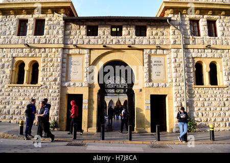 Main entrance gate to the American University of Beirut (AUB), Ras Beirut, Lebanon. Stock Photo