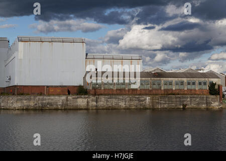 Clyde shipbuilding clydeside wharfs of yarrow shipbuilders and Glasgow Stock Photo