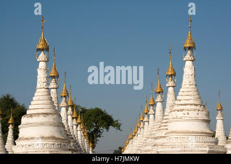 ASIA, MYANMAR (BURMA), Mandalay, Kuthodaw Paya (19th Century) Stock Photo