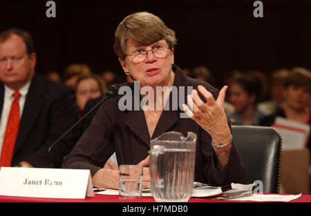 Washington, District of Columbia, USA. 13th Apr, 2004. Washington, DC - April 13, 2004 -- Former Attorney General Janet Reno testifies before the National Commission on Terrorist Attacks Upon the United States (the 9-11 Commission) in Washington, DC on April 13, 2004.Credit: Ron Sachs/CNP.[RESTRICTION: No New York Metro or other Newspapers within a 75 mile radius of New York City] © Ron Sachs/CNP/ZUMA Wire/Alamy Live News Stock Photo