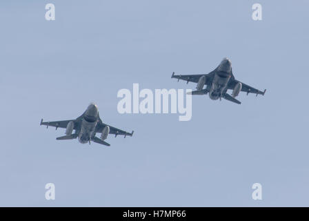 Piraeus, Greece. 06th Nov, 2016. A pair of Hellenic Air Force F-16 block 52 Fighting Falcon, fly over Flisvos bay during the Air Show of Hellenic Air Force due to their annual celebrations for their protector Archangel Michael. Credit:  Dimitrios Sotiriou/Pacific Press/Alamy Live News Stock Photo