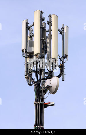 Mobile Phone Antenna dishes telecommunications equipment Stock Photo