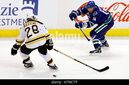 Jan 13, 2010 - Anaheim, California, USA - Boston Bruins right wing MARK  RECCHI is pictured during an