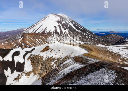 Mount Doom in the winter Tongariro Alpine Crossing, New Zealand Stock Photo