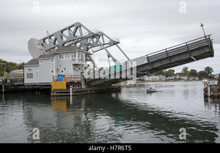 Mystic River highway bridge Connecticut USA - The lifting Bridge which crosses the Mystic River beginning to open Stock Photo