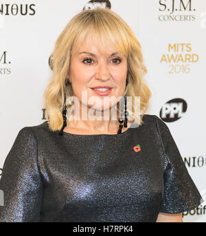Grosvenor House Hotel, London, November 7th 2016. Luminaries from the music industry gather at the Grosvenor House Hotel for the Music Industry Awards, where this year The Who's Roger Daltrey CBE is honored with the 25th annual MITS award in support of Nordoff Robbins and The BRIT Trust. Pictured: Nikki Chapman Credit:  Paul Davey/Alamy Live News Stock Photo